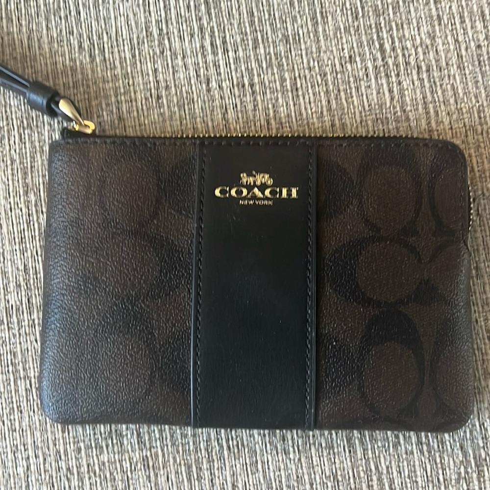 Coach wristlet never used!